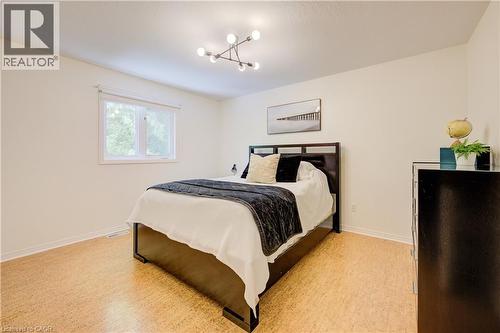 7664 Maltby Road E, Puslinch, ON - Indoor Photo Showing Bedroom