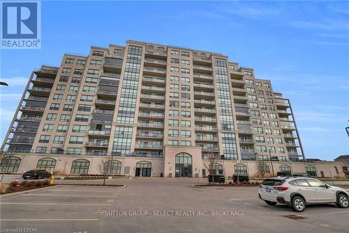 1002 - 260 VILLAGEWALK BOULEVARD  London North (North R), ON N6G 0P6