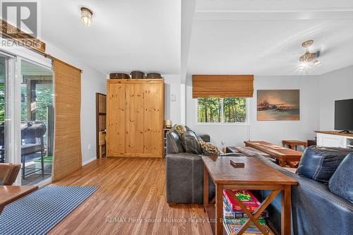12 Silver Birch Circle, Mckellar, ON - Indoor