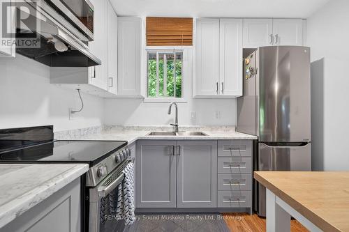 12 Silver Birch Circle, Mckellar, ON - Indoor Photo Showing Kitchen With Double Sink