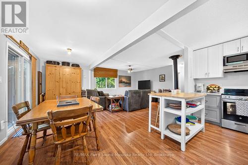 12 Silver Birch Circle, Mckellar, ON - Indoor