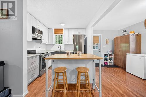 12 Silver Birch Circle, Mckellar, ON - Indoor Photo Showing Kitchen