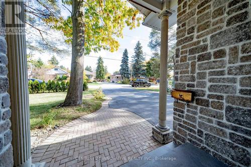 24 Cedarview Drive, Toronto, ON - Outdoor