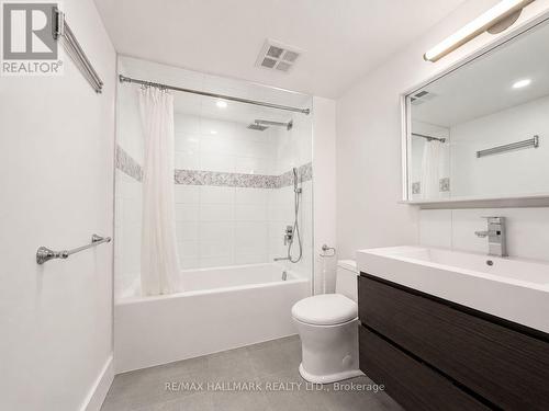 805 - 95 Lombard Street, Toronto, ON - Indoor Photo Showing Bathroom