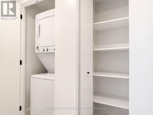 805 - 95 Lombard Street, Toronto, ON - Indoor Photo Showing Laundry Room