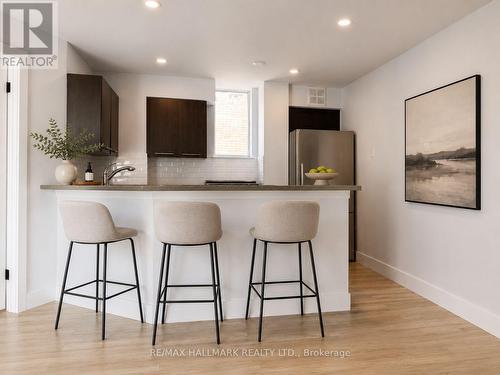 Virtual Staging - 805 - 95 Lombard Street, Toronto, ON - Indoor Photo Showing Kitchen