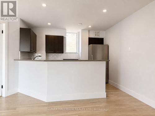 805 - 95 Lombard Street, Toronto, ON - Indoor Photo Showing Kitchen