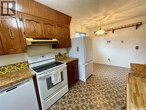 3118 7Th Avenue E, Regina, SK - Indoor Photo Showing Kitchen