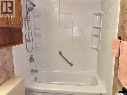 3118 7Th Avenue E, Regina, SK - Indoor Photo Showing Bathroom
