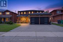 21 NEWPORT STREET  Brampton, ON L6S 4N1