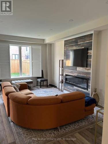 51 MAGDALENA STREET , Hamilton (Stoney Creek Mountain), Ontario L8J 0M3 4