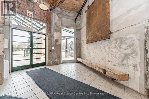 324 - 26 Ontario Street, Guelph (St. Patrick'S Ward), ON - Indoor Photo Showing Other Room
