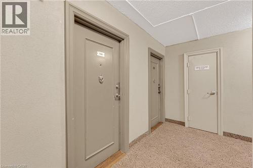 975 Warwick Court Unit# 708, Burlington, ON - Indoor Photo Showing Other Room