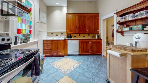 3A Forest Road, St. John'S, NL - Indoor Photo Showing Kitchen