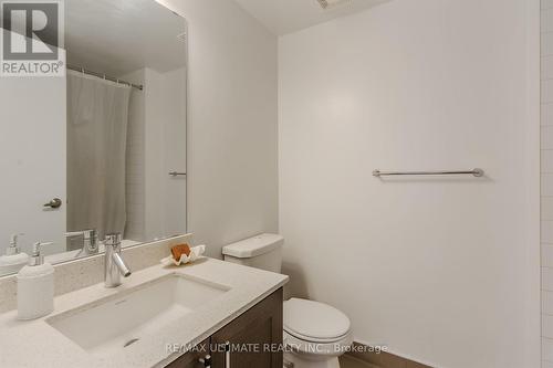 2706 - 2220 Lake Shore Boulevard W, Toronto, ON - Indoor Photo Showing Bathroom