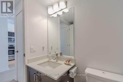 2706 - 2220 Lake Shore Boulevard W, Toronto, ON - Indoor Photo Showing Bathroom