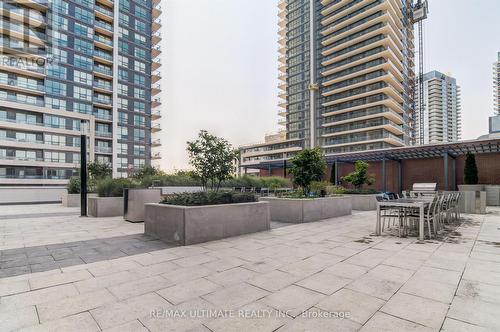 2706 - 2220 Lake Shore Boulevard W, Toronto, ON - Outdoor With Balcony With Facade