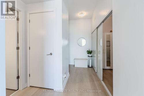 2706 - 2220 Lake Shore Boulevard W, Toronto, ON - Indoor Photo Showing Other Room