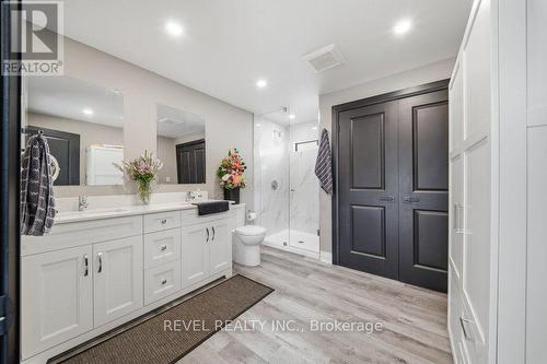 4 - 99 Fourth Concession Road, Brant, ON - Indoor Photo Showing Bathroom