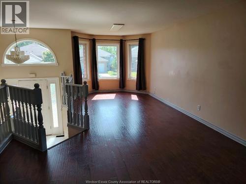 3240 NORTHWAY AVENUE , Windsor, Ontario N9E 4T7 2