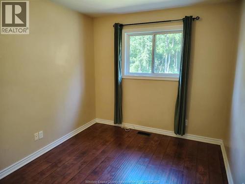 3240 NORTHWAY AVENUE , Windsor, Ontario N9E 4T7 4