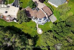 127 TAYLORWOOD COURT  Oshawa, ON L1G 7V7