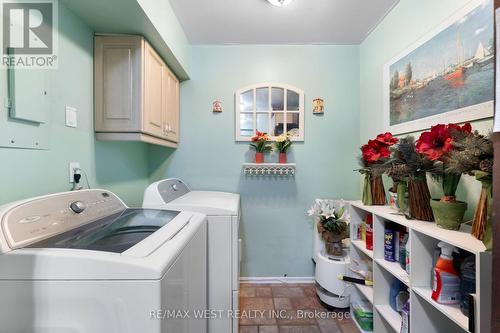 114 - 340 Dixon Road, Toronto, ON - Indoor Photo Showing Laundry Room