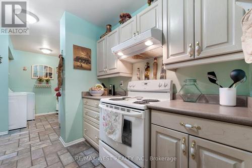 114 - 340 Dixon Road, Toronto, ON - Indoor Photo Showing Kitchen