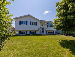 124 Westridge Crescent  Charlottetown, PE C1A 9E7
