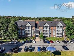 201 15 Knightsridge Drive  Clayton Park, NS B3M 3S9
