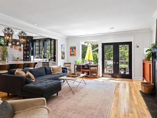 36 Highland Drive, Truro, NS - Indoor Photo Showing Living Room