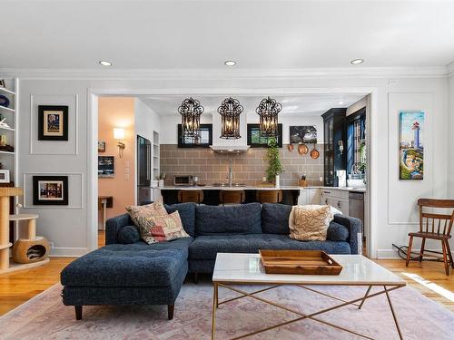 36 Highland Drive, Truro, NS - Indoor Photo Showing Living Room