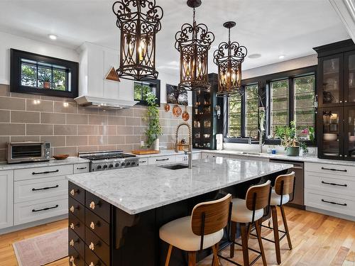 36 Highland Drive, Truro, NS - Indoor Photo Showing Kitchen With Upgraded Kitchen