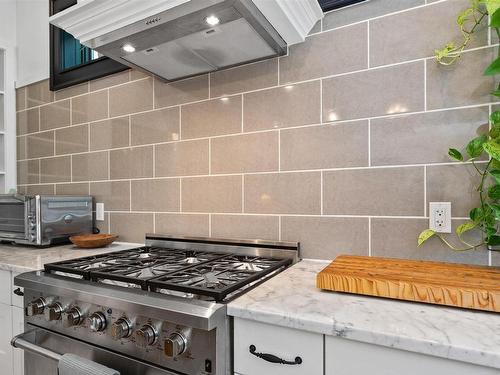 36 Highland Drive, Truro, NS - Indoor Photo Showing Kitchen