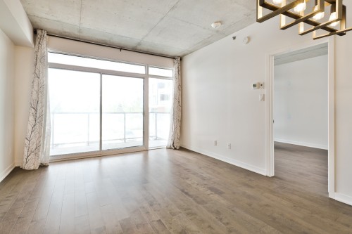 Salon - 205-700 Rue Des Éclaircies, Brossard, QC - Indoor Photo Showing Other Room