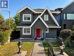 2388 E 5TH AVENUE  Vancouver, BC V5N 1N1