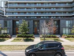 4 - 112 VARNA DRIVE Toronto, ON M6A 0C6