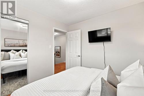 86 Barnes Drive, Ajax, ON - Indoor Photo Showing Bedroom