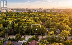 2115 LYNCHMERE AVENUE  Mississauga, ON L5B 1W7