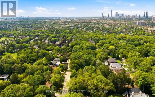 2115 Lynchmere Avenue, Mississauga, ON 