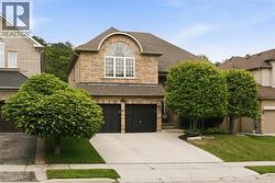 150 DAVIDSON Boulevard  Dundas, ON L9H 7N6