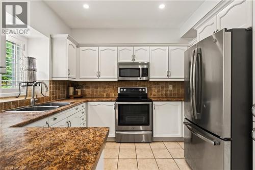 150 Davidson Boulevard, Dundas, ON - Indoor Photo Showing Kitchen With Double Sink