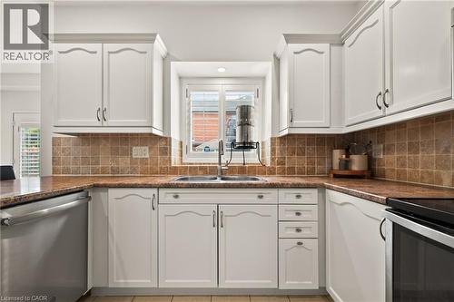 150 Davidson Boulevard, Dundas, ON - Indoor Photo Showing Kitchen With Double Sink