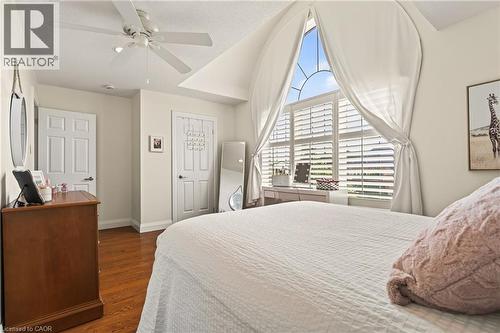 150 Davidson Boulevard, Dundas, ON - Indoor Photo Showing Bedroom