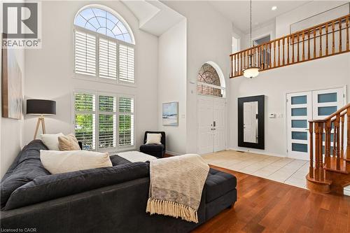 150 Davidson Boulevard, Dundas, ON - Indoor Photo Showing Other Room