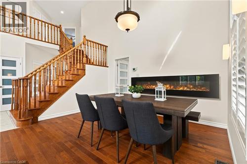 150 Davidson Boulevard, Dundas, ON - Indoor Photo Showing Dining Room