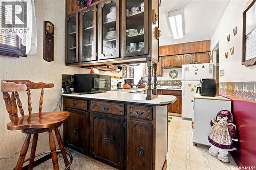 1229 Willow Avenue, Moose Jaw, SK - Indoor