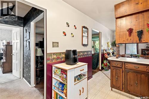 1229 Willow Avenue, Moose Jaw, SK - Indoor Photo Showing Kitchen