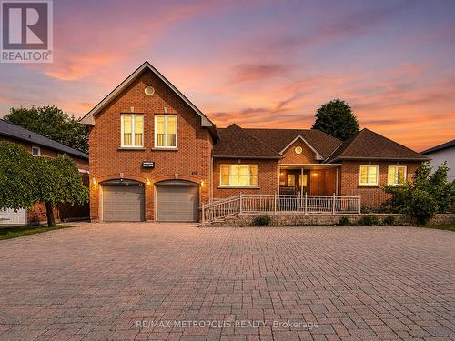 416 ELGIN MILLS ROAD W  Richmond Hill, ON L4C 4M2