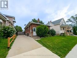 52 FIFTH STREET Welland (Lincoln/Crowland), ON L3B 4Z5